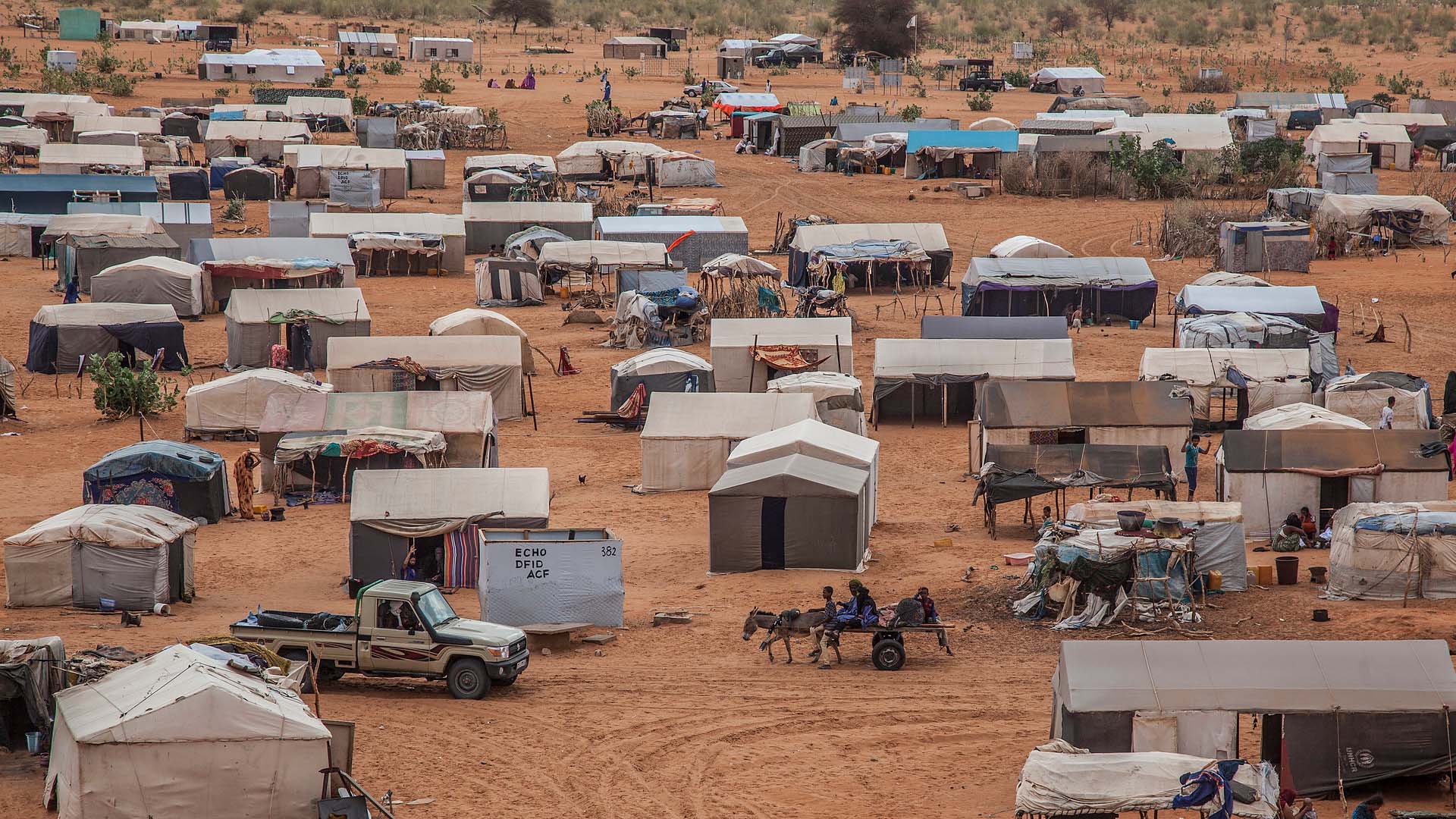 Imagen: Campo de refugiados Mbera, Mauritania. Foto: Jose Cendon © European Union, 2016.