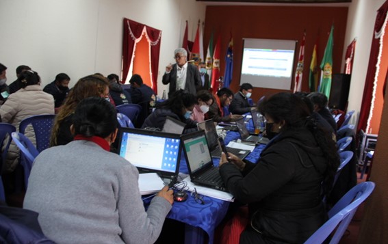 Formación de docentes bolivianos en la Universidad Pedagógica