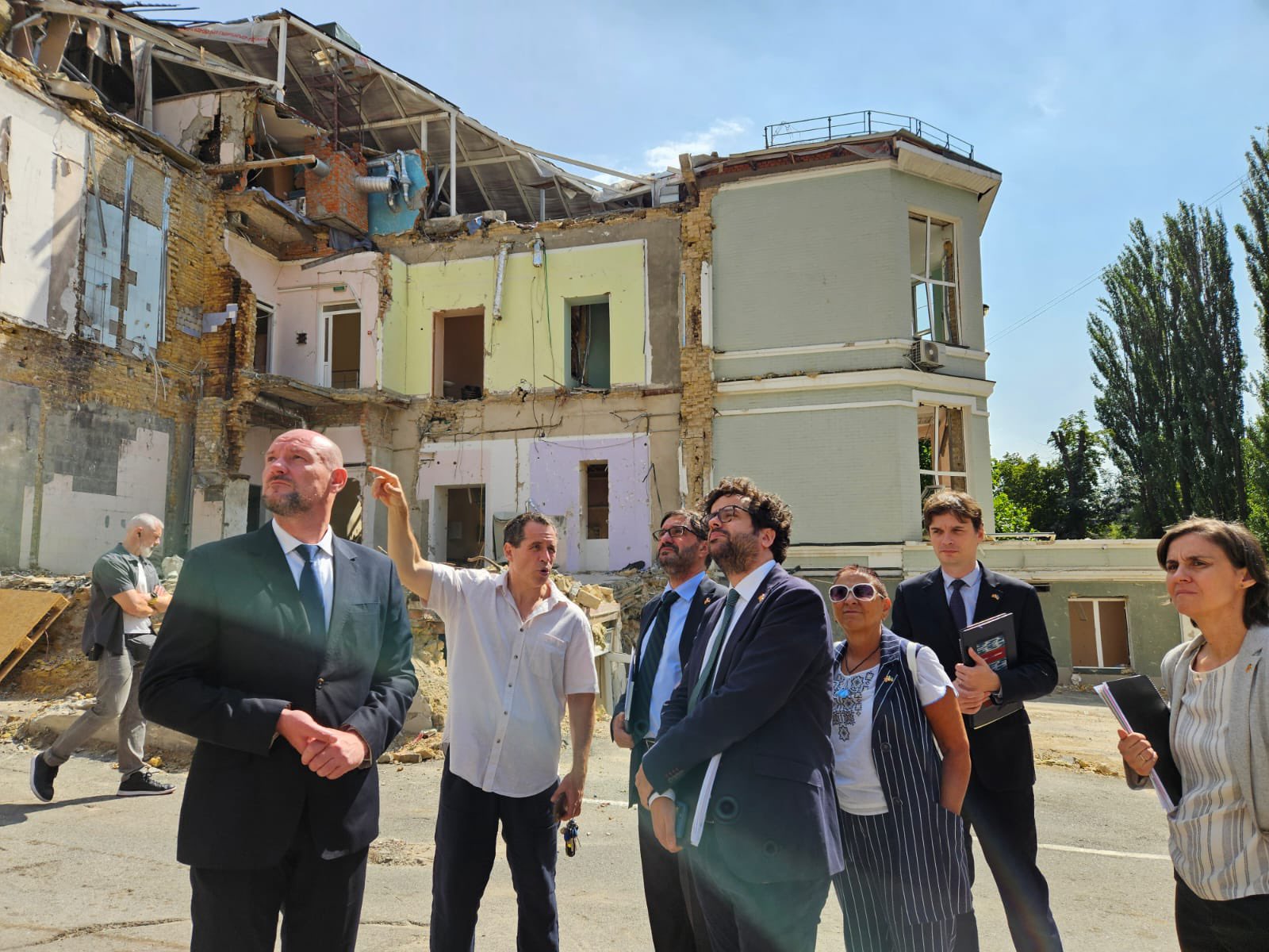 El Director visita el hospital pediátrico Okhmatdyt, bombardeado el pasado 8 de julio.