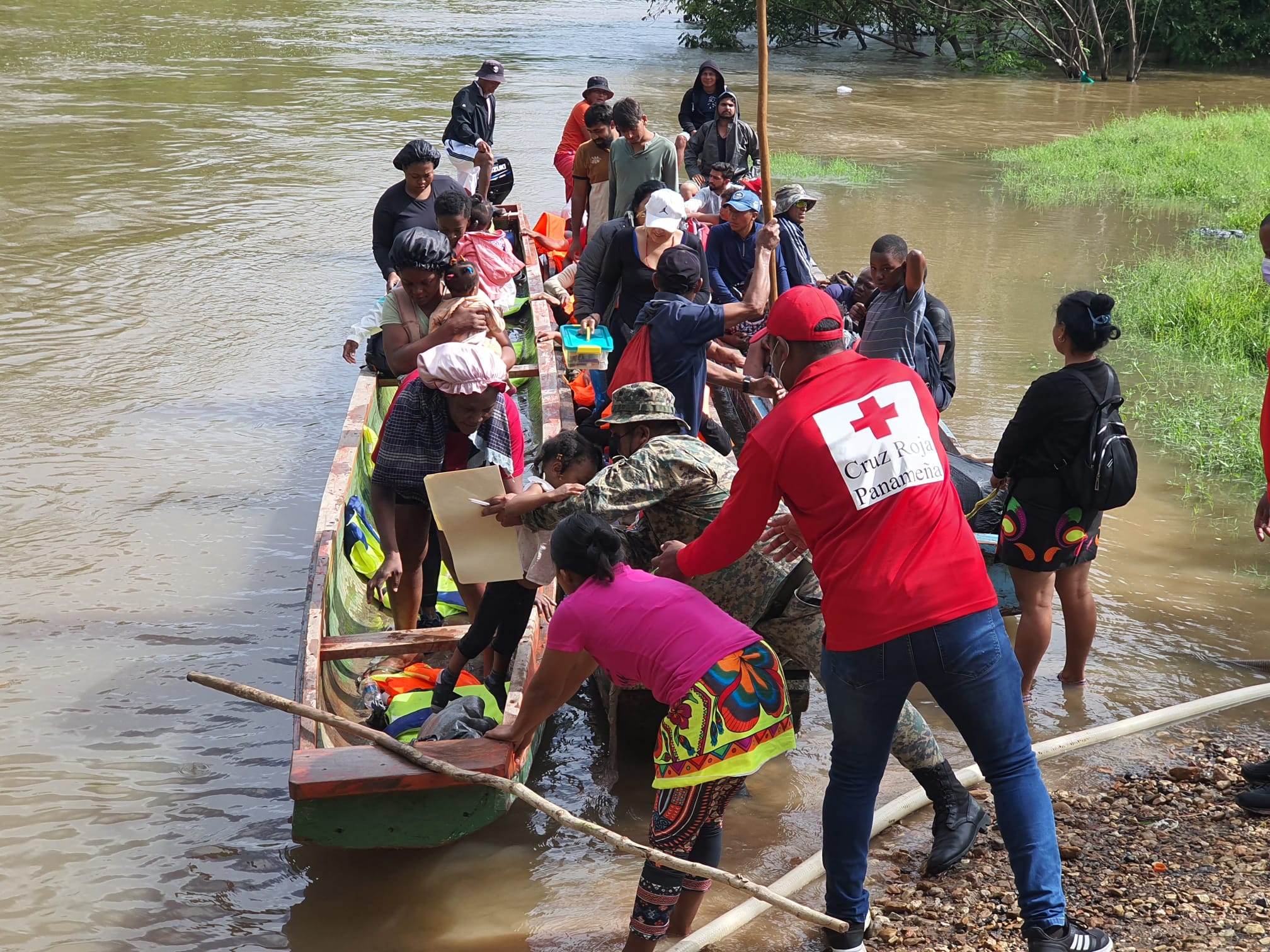 Migrantes en barcas